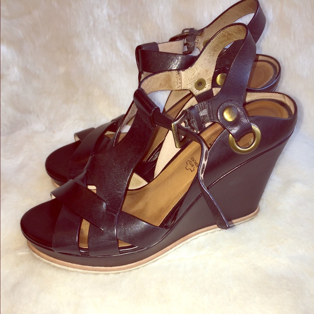 Biala wedge strap heels size 5.5🌈